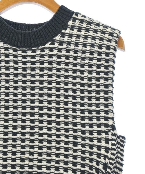 3.1 Phillip Lim เสื้อกันหนาว