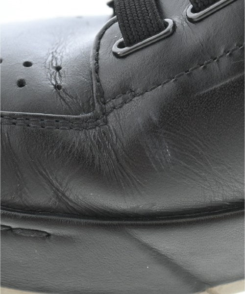 3.1 Phillip Lim รองเท้าผ้าใบ