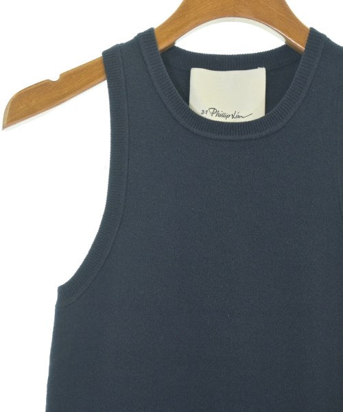 3.1 Phillip Lim เสื้อกั๊ก