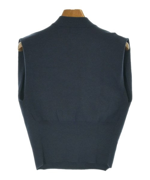 3.1 Phillip Lim เสื้อกั๊ก