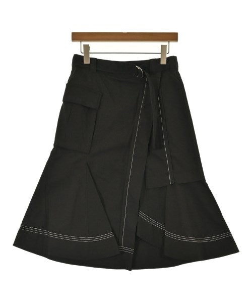 3.1 Phillip Lim กระโปรงยาวถึงเข่า