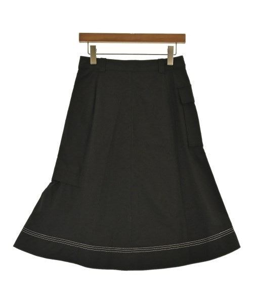 3.1 Phillip Lim กระโปรงยาวถึงเข่า
