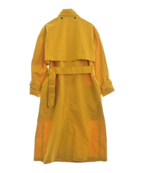 3.1 Phillip Lim เสื้อกันฝน