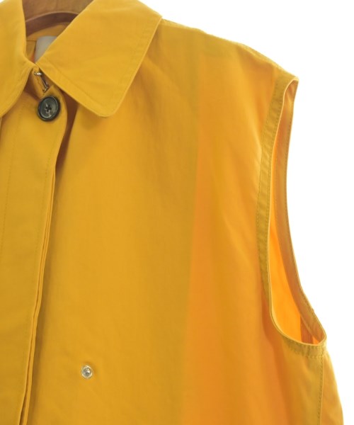 3.1 Phillip Lim เสื้อกันฝน
