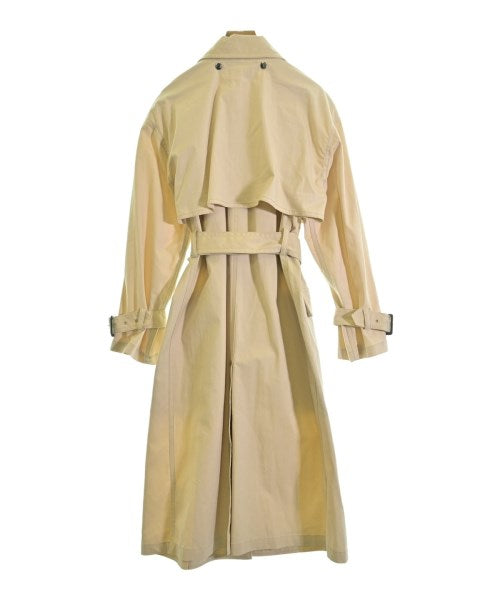3.1 Phillip Lim เสื้อกันฝน