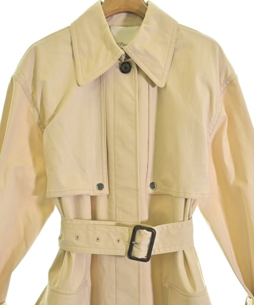 3.1 Phillip Lim เสื้อกันฝน