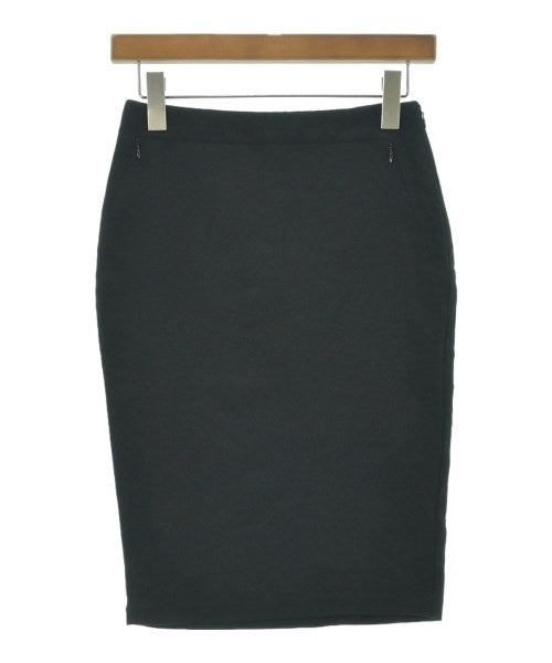 3.1 Phillip Lim กระโปรงยาวถึงเข่า