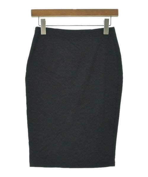 3.1 Phillip Lim กระโปรงยาวถึงเข่า