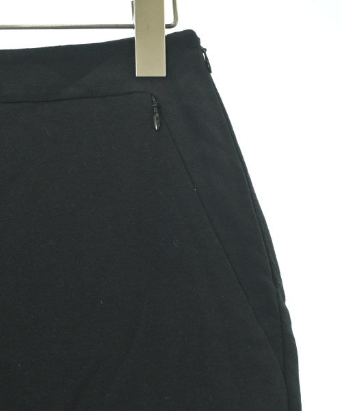 3.1 Phillip Lim กระโปรงยาวถึงเข่า