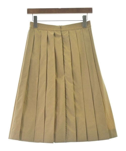 3.1 Phillip Lim กระโปรงยาวถึงเข่า