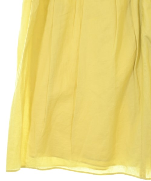3.1 Phillip Lim กระโปรงยาวถึงเข่า