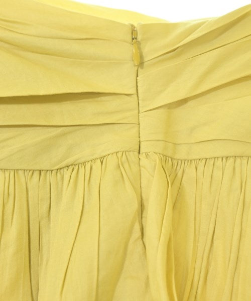 3.1 Phillip Lim กระโปรงยาวถึงเข่า