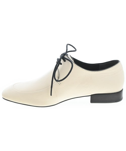 3.1 Phillip Lim รองเท้าสวมทางการ