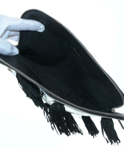 3.1 Phillip Lim คลัตช์