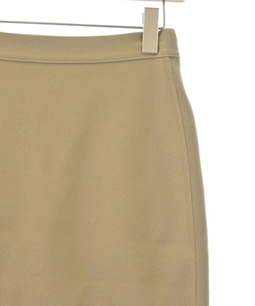 GIVENCHY กระโปรงยาวถึงเข่า