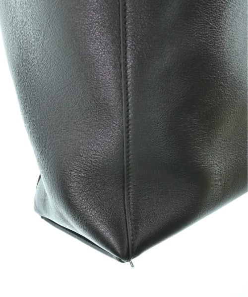 GIVENCHY กระเป๋าถือขนาดใหญ่