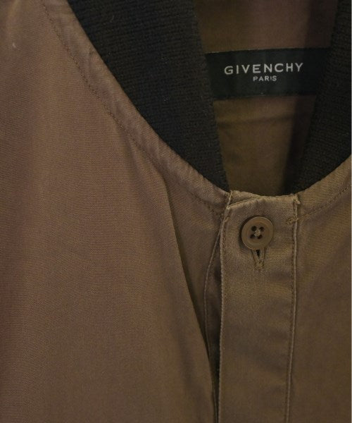GIVENCHY เสื้อลำลอง