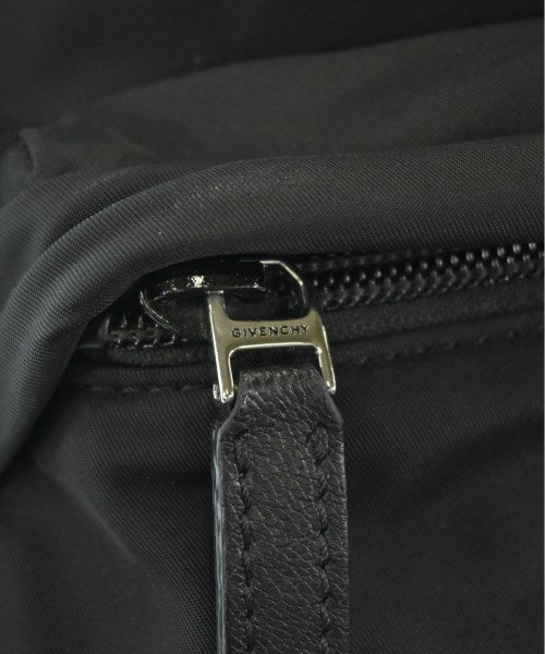 GIVENCHY เป้สะพายหลัง