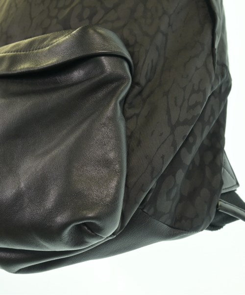 GIVENCHY เป้สะพายหลัง