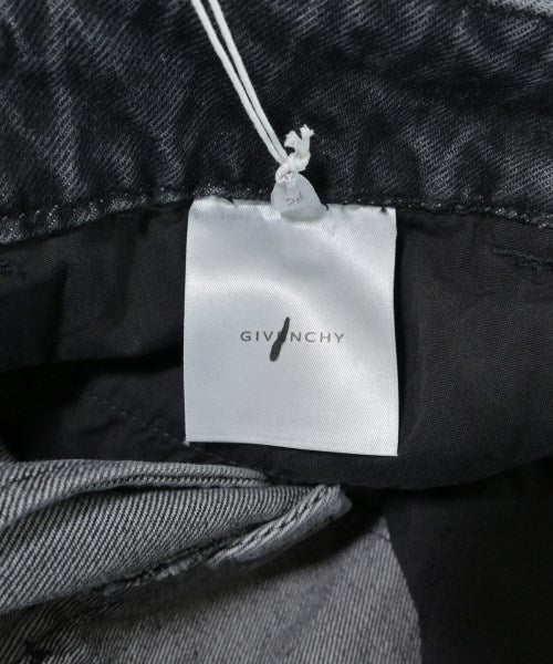 GIVENCHY กางเกงขาสั้น