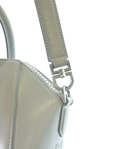 GIVENCHY กระเป๋าถือ