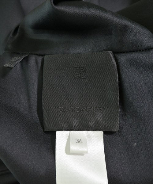 GIVENCHY เสื้อลำลอง