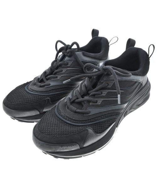 GIVENCHY รองเท้าผ้าใบ