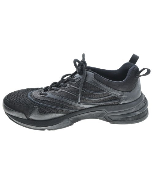 GIVENCHY รองเท้าผ้าใบ