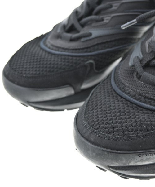 GIVENCHY รองเท้าผ้าใบ