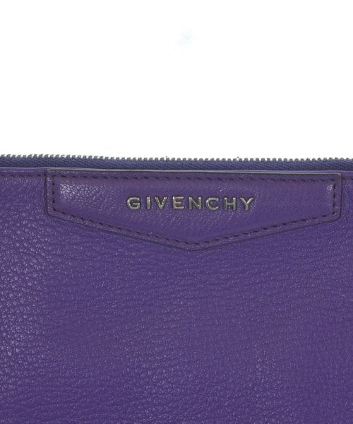 GIVENCHY คลัตช์