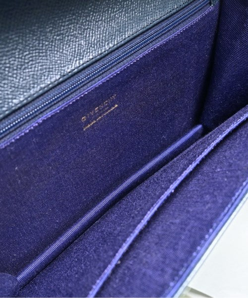 GIVENCHY กระเป๋าถือ