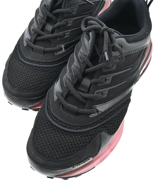 GIVENCHY รองเท้าผ้าใบ