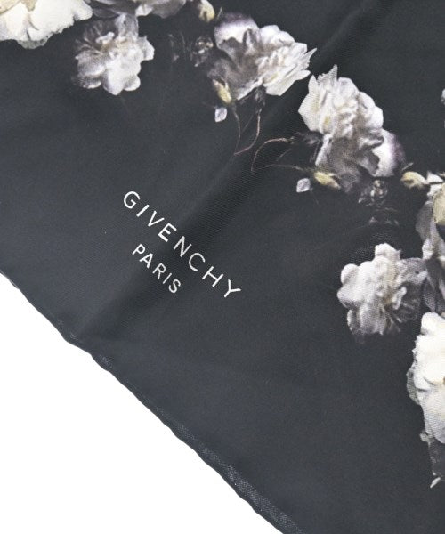 GIVENCHY ผ้าพันคอ