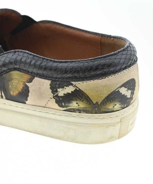 GIVENCHY รองเท้าผ้าใบ