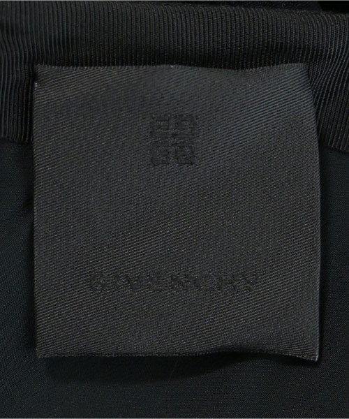 GIVENCHY กระโปรงยาวถึงเข่า
