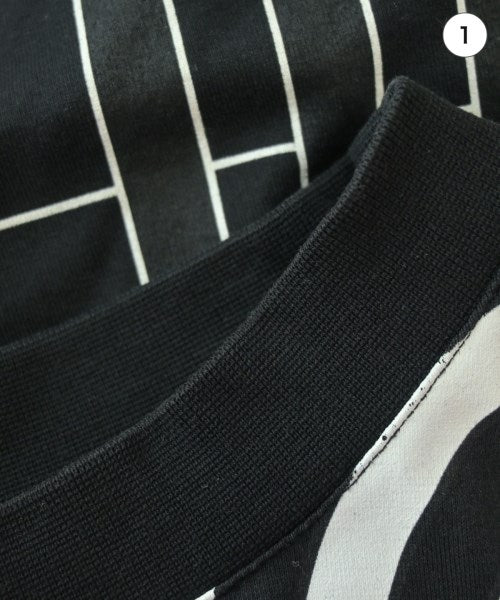 GIVENCHY เสื้อยืด/เสื้อท็อปส์