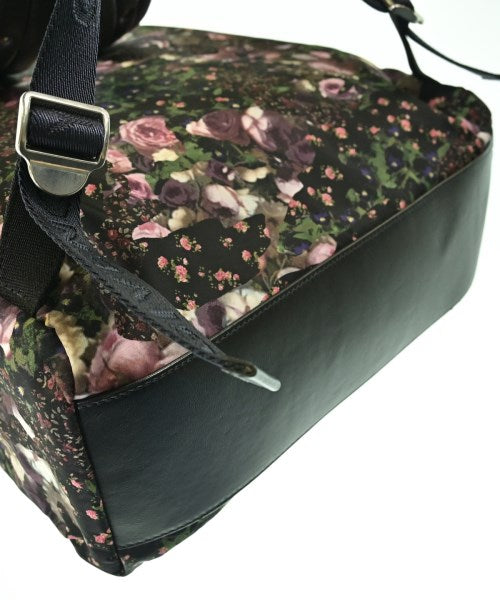 GIVENCHY เป้สะพายหลัง