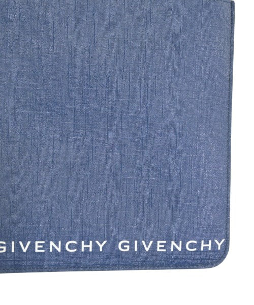 GIVENCHY คลัตช์