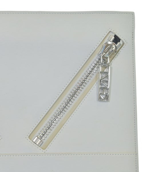 KENZO คลัตช์