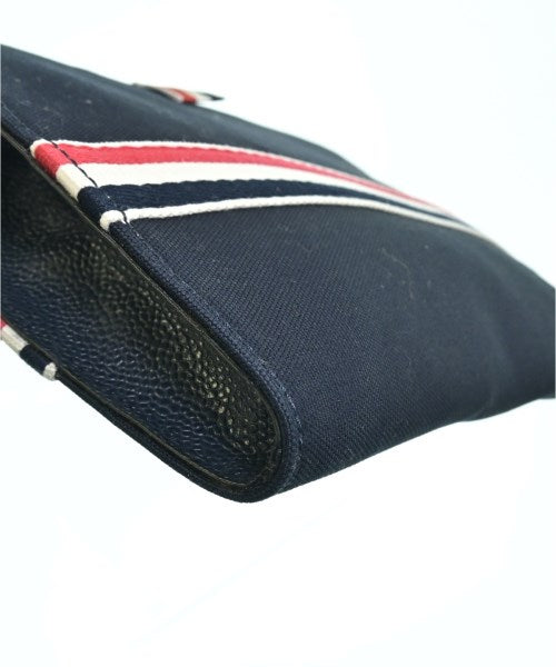 THOM BROWNE คลัตช์