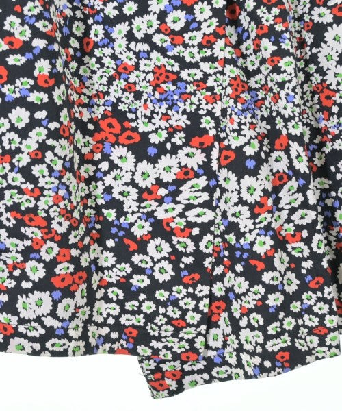 YVES SAINT LAURENT กระโปรงยาวถึงเข่า