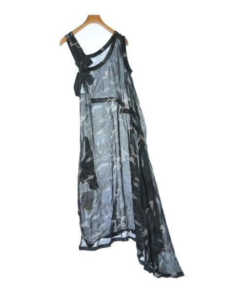 Ground Y ชุดเดรส