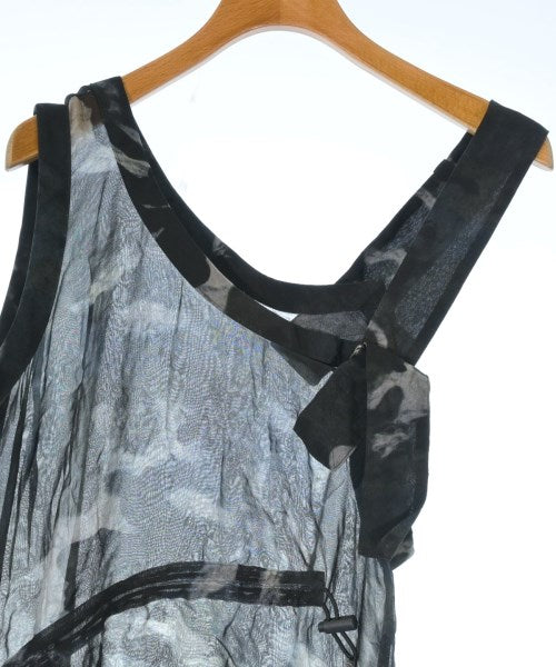 Ground Y ชุดเดรส