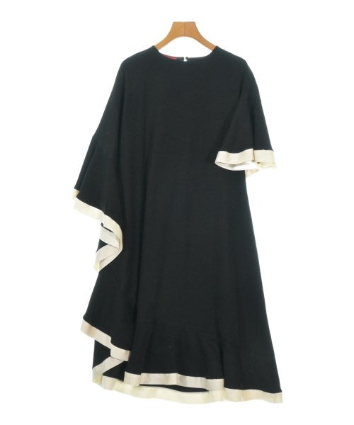 CAROLINA HERRERA ชุดเดรส