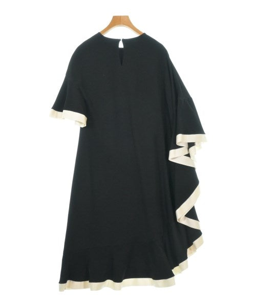 CAROLINA HERRERA ชุดเดรส