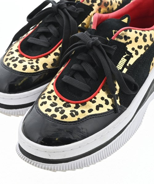 Charlotte Olympia รองเท้าผ้าใบ