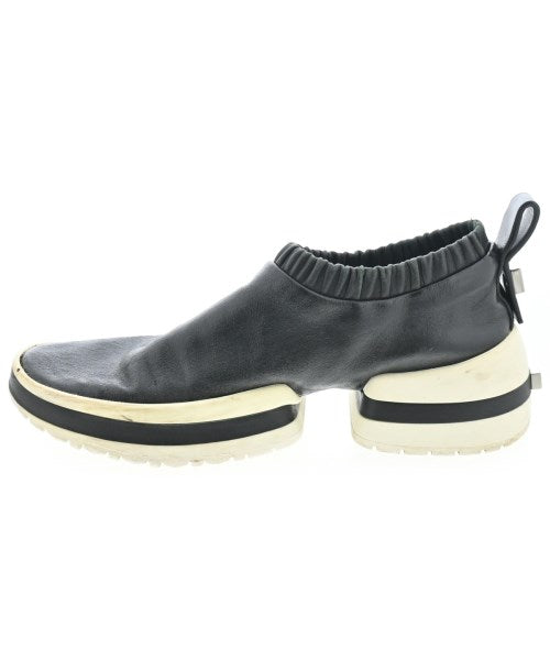 STUART WEITZMAN รองเท้าผ้าใบ