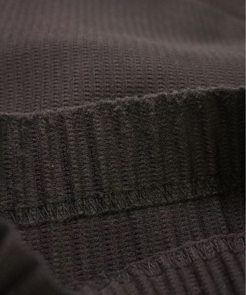 HOMME PLISSE กางเกง อื่น