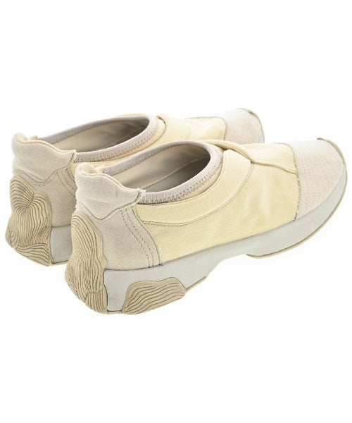 HOMME PLISSE รองเท้าผ้าใบ