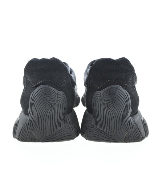 HOMME PLISSE รองเท้าผ้าใบ